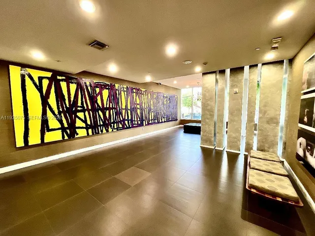 $3,300 | 2100 Park Avenue, Unit 104, Miami Beach, FL 33139