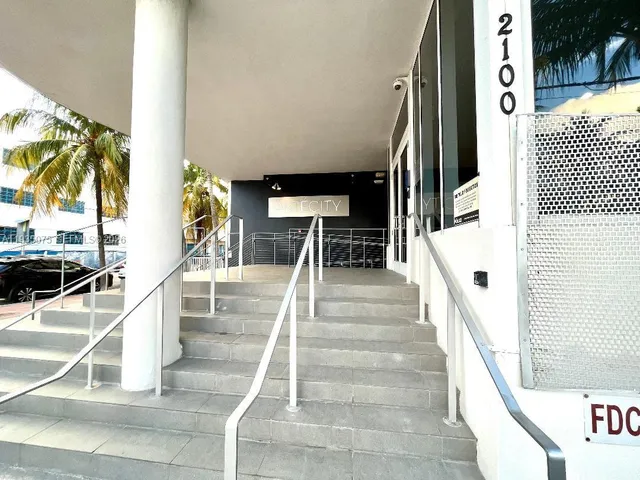 $3,300 | 2100 Park Avenue, Unit 104, Miami Beach, FL 33139