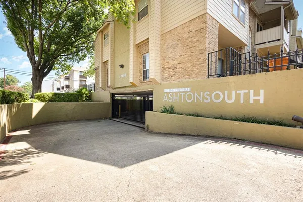 $1,750 | 5740 Martel Avenue, Unit B3, Dallas, TX 75206