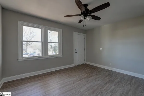 $300,000 | 32 Bagwell Circle, Greenville, SC 29605