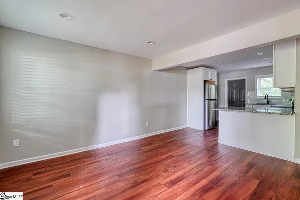 $300,000 | 32 Bagwell Circle, Greenville, SC 29605