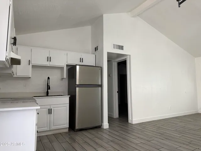 $1,195 | 13221 North 21st Place, Unit 7, Phoenix, AZ 85022