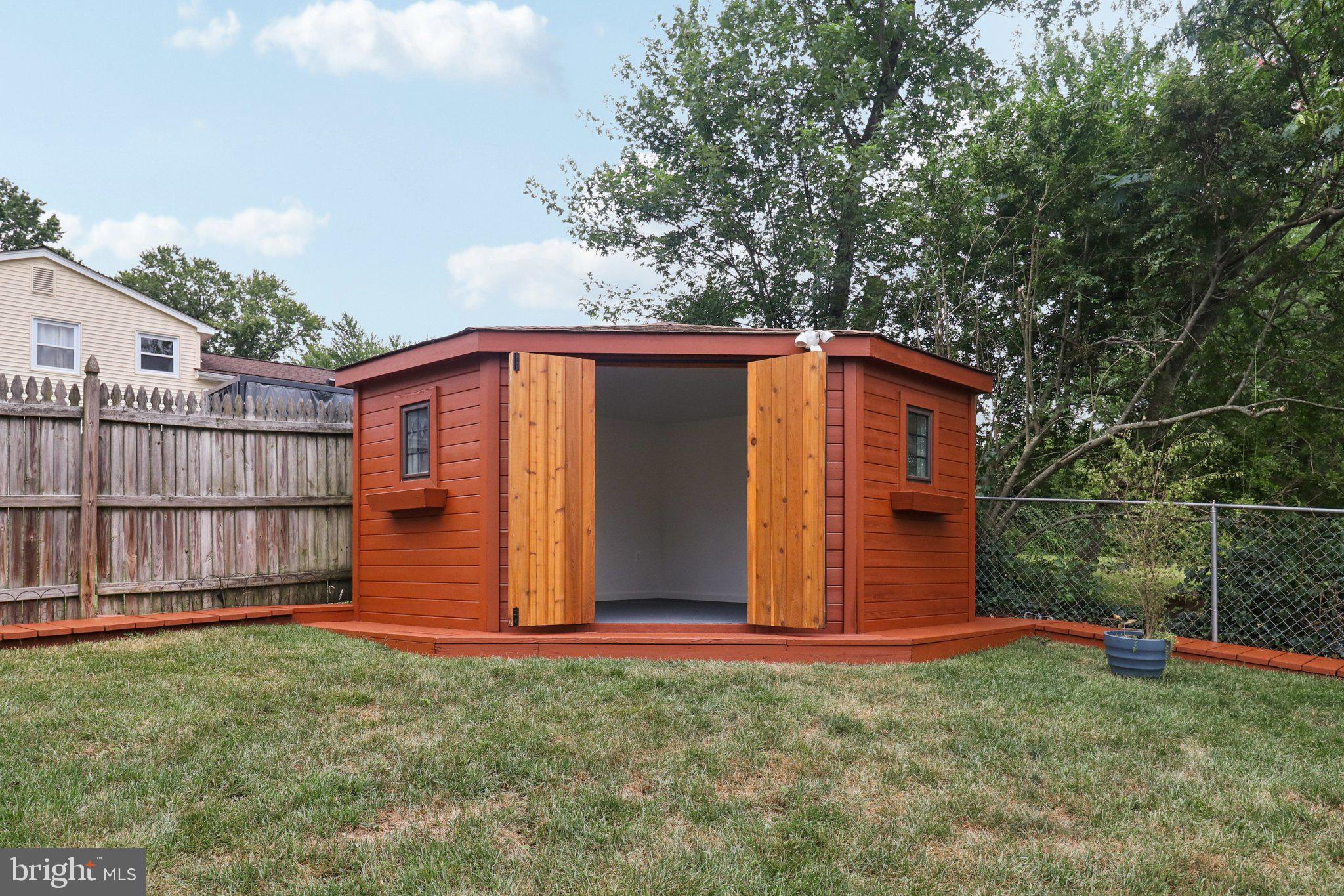 6507 Haystack Road Alexandria, VA 22310 - Photo 42 of 52 Storage Shed