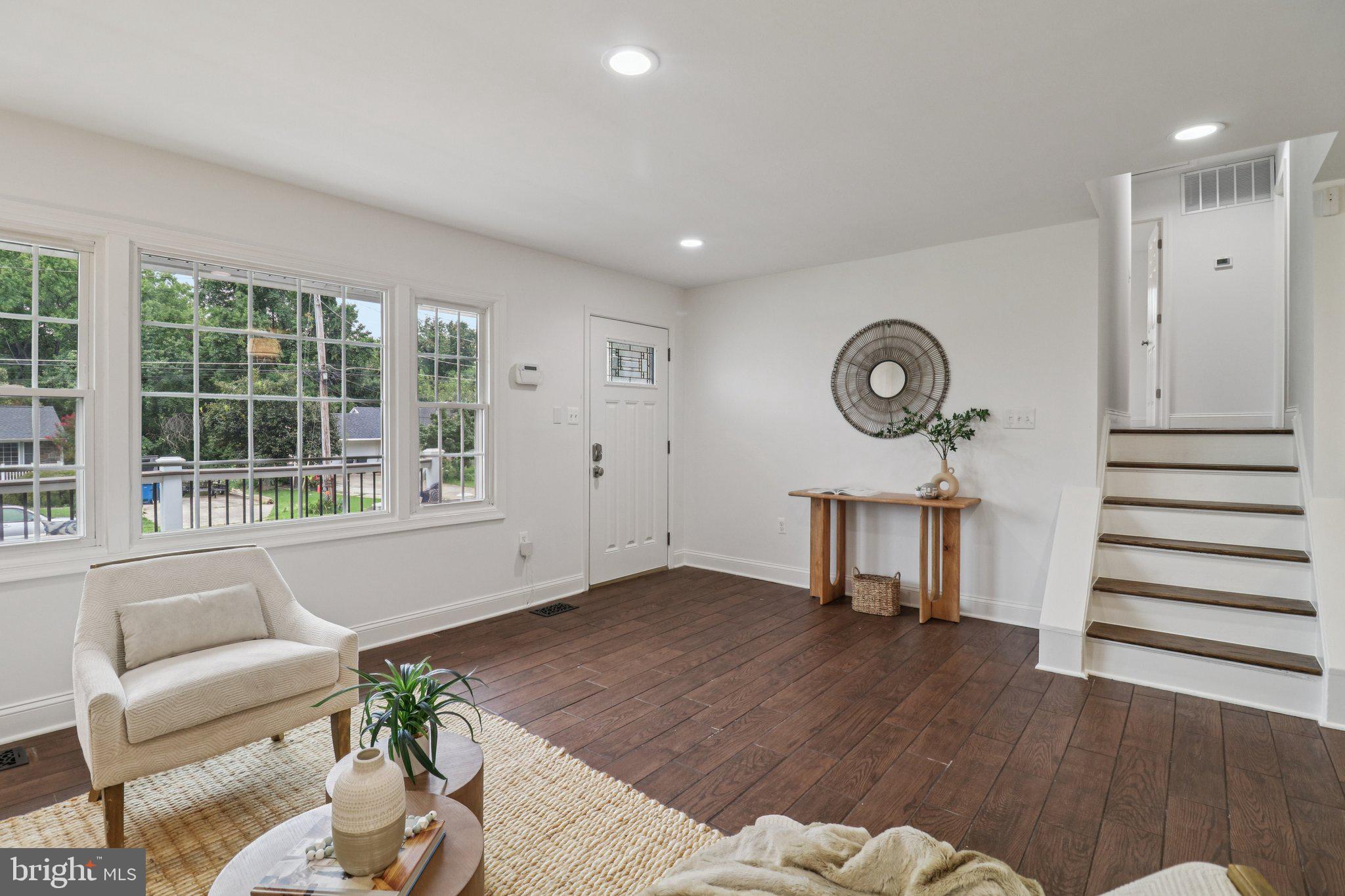 6507 Haystack Road Alexandria, VA 22310 - Photo 8 of 52 Gallery Image 8