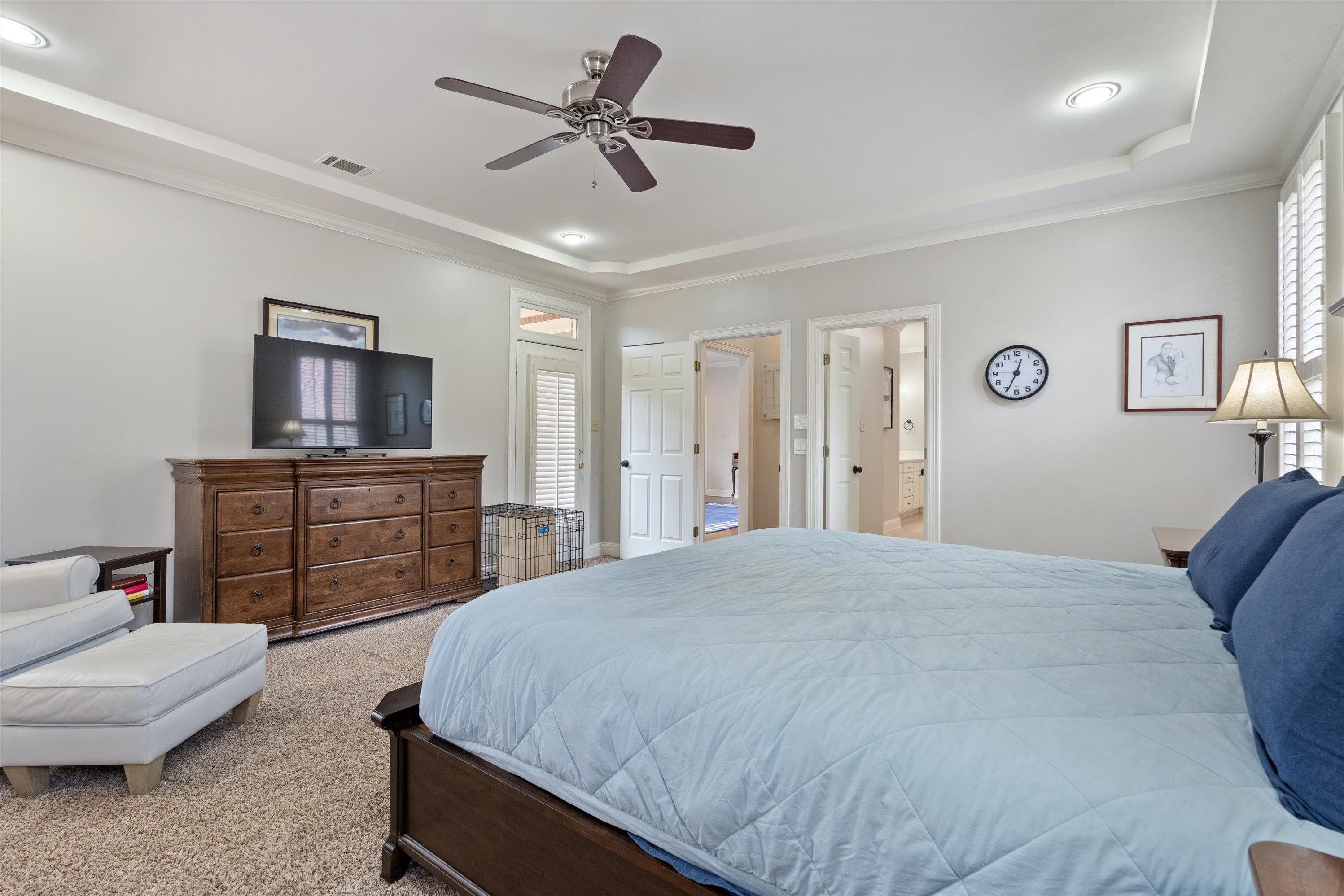 9335 Gresham Cove Germantown, TN 38139 - Photo 20 of 40 Primary Bedroom with door to patio