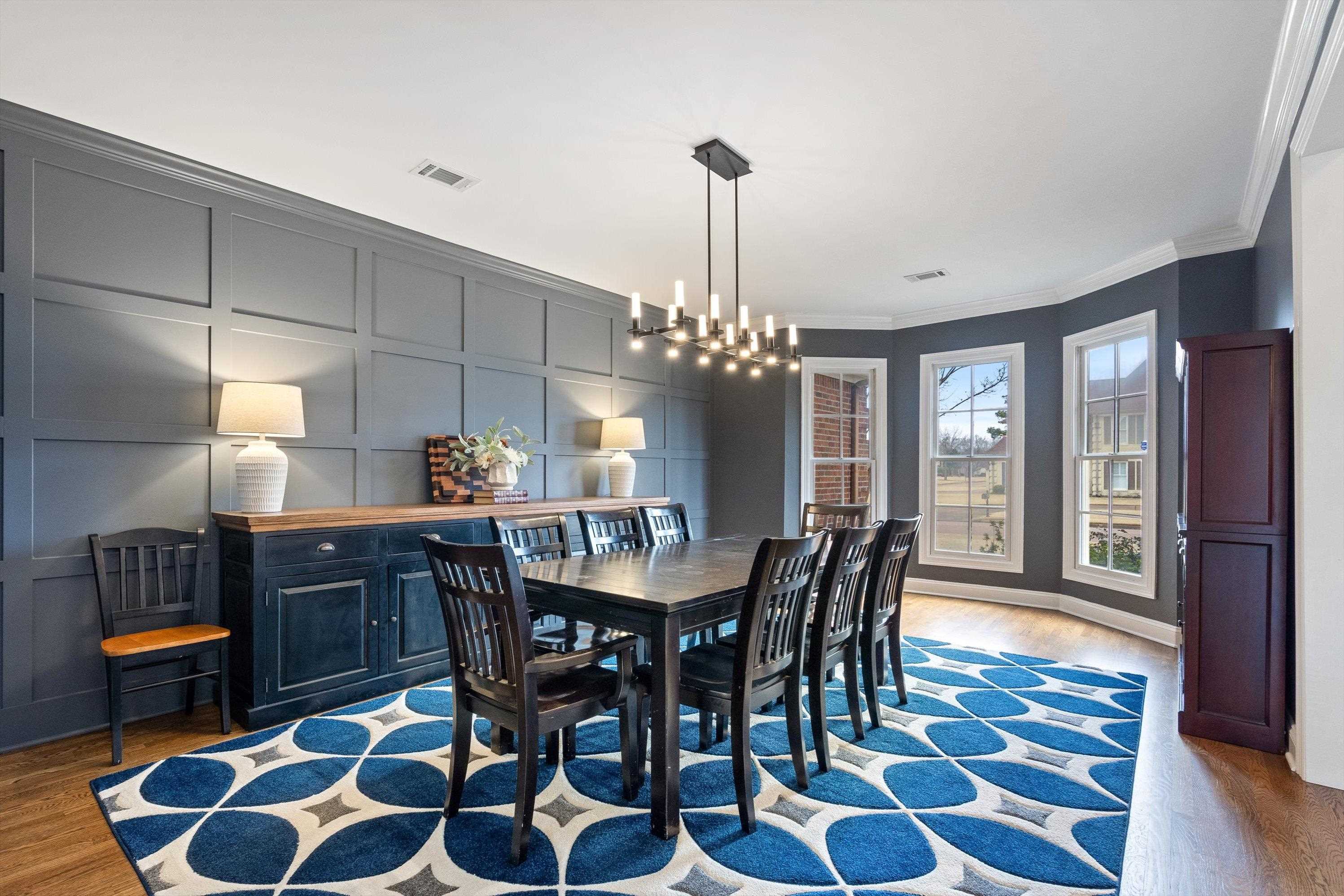 9335 Gresham Cove Germantown, TN 38139 - Photo 4 of 40 Banquet sized Dining Room with bay window