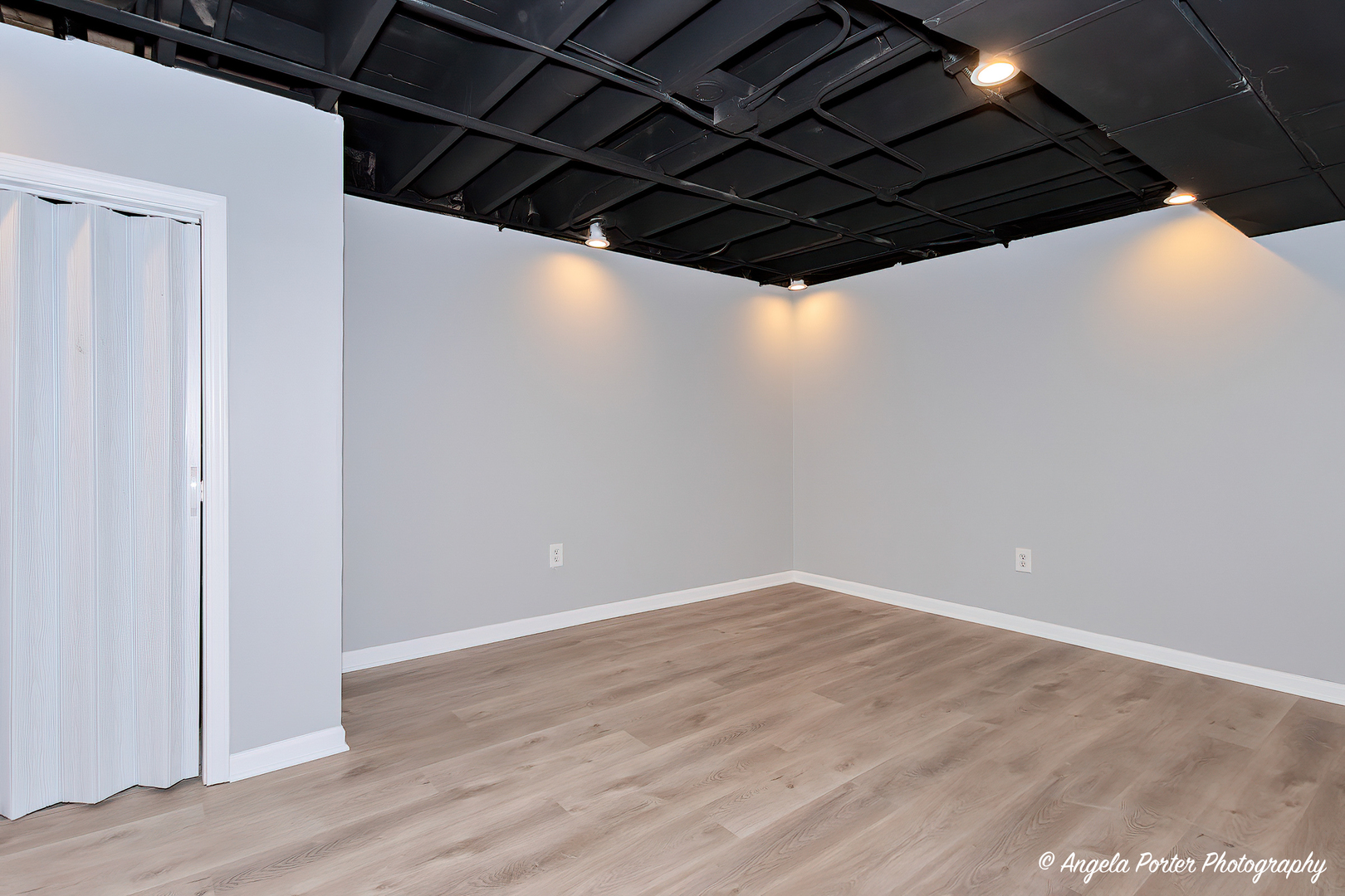 40 Pine Tree Row Lake Zurich, IL 60047 - Photo 18 of 31 a view of empty room