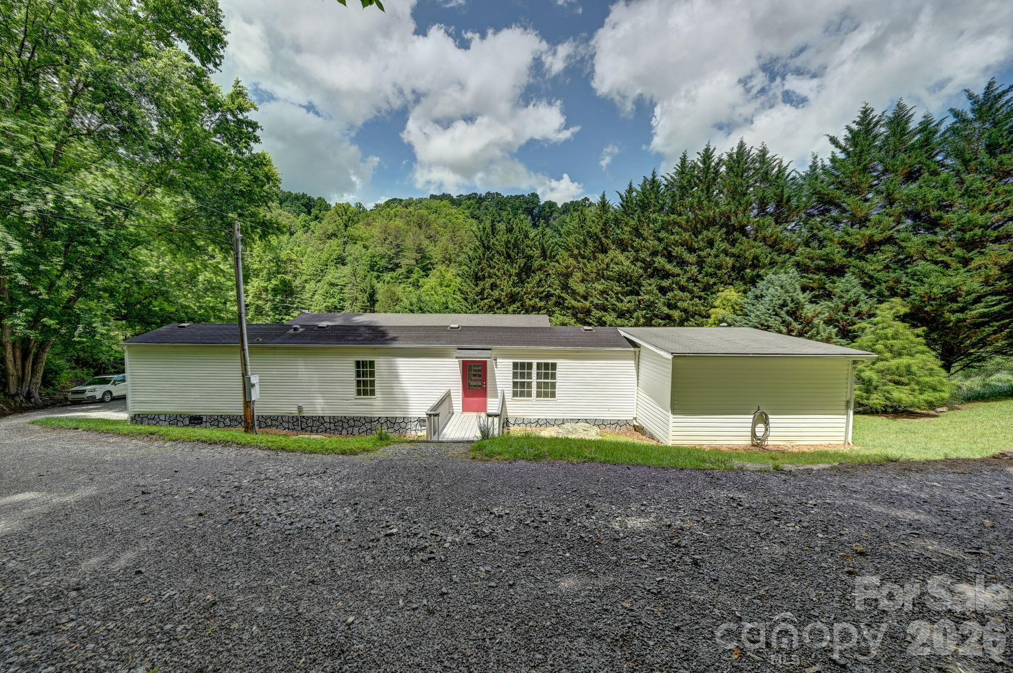1191 Fisher Branch Road Marshall, NC 28753 - Photo 14 of 37