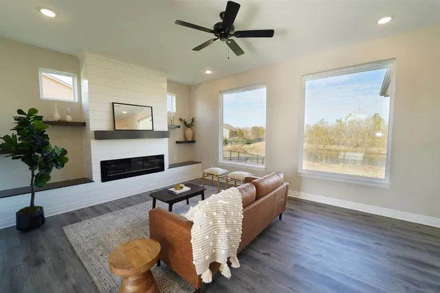 $455,342 | 610 West Tuscany Drive, Andover, KS 67002