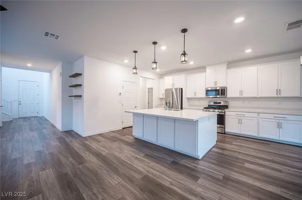 $735,000 | 3912 Grazing Gazelle Avenue, North Las Vegas, NV 89084