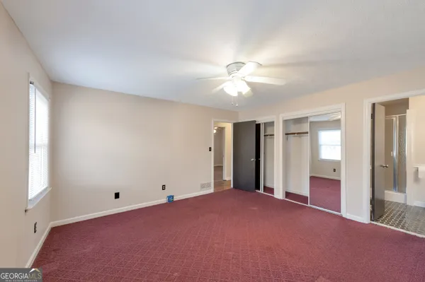 a view of empty room with window