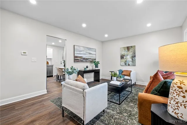 $224,900 | 185 Parkedge Avenue, Tonawanda, NY 14150