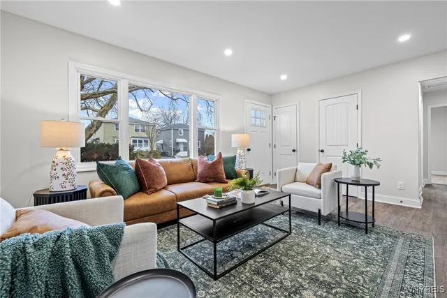 $224,900 | 185 Parkedge Avenue, Tonawanda, NY 14150