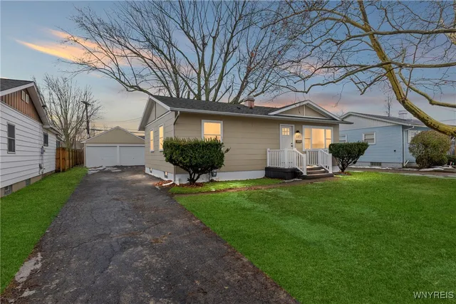 $224,900 | 185 Parkedge Avenue, Tonawanda, NY 14150