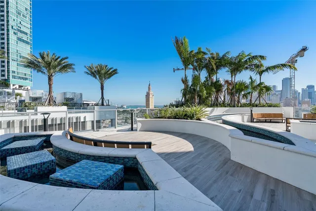 $4,800 | 851 Northeast 1st Avenue, Unit 2602, Miami, FL 33132