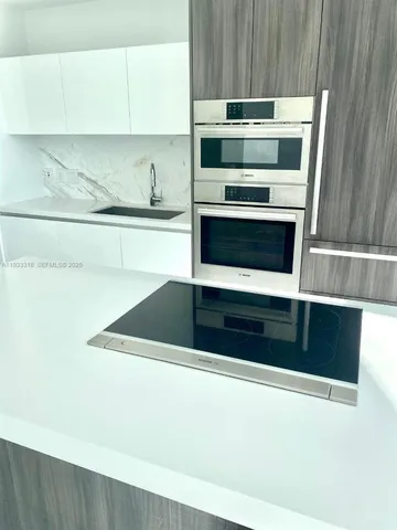 $4,800 | 851 Northeast 1st Avenue, Unit 2602, Miami, FL 33132