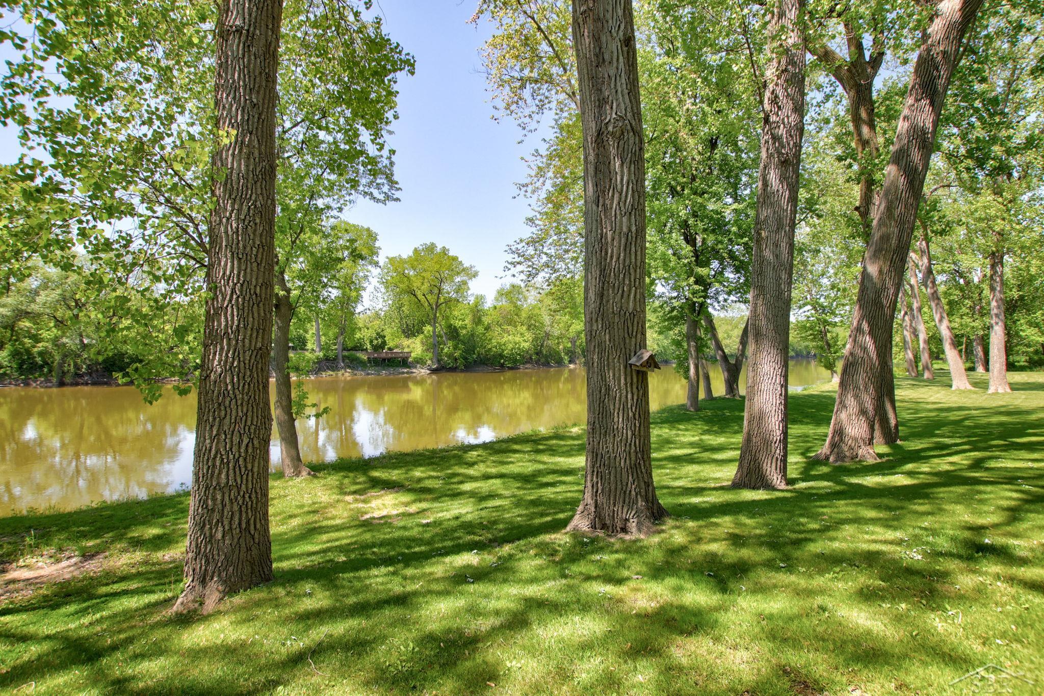 8221 Midland Road Freeland, MI 48623 - Photo 34 of 46 50110682-33.JPG