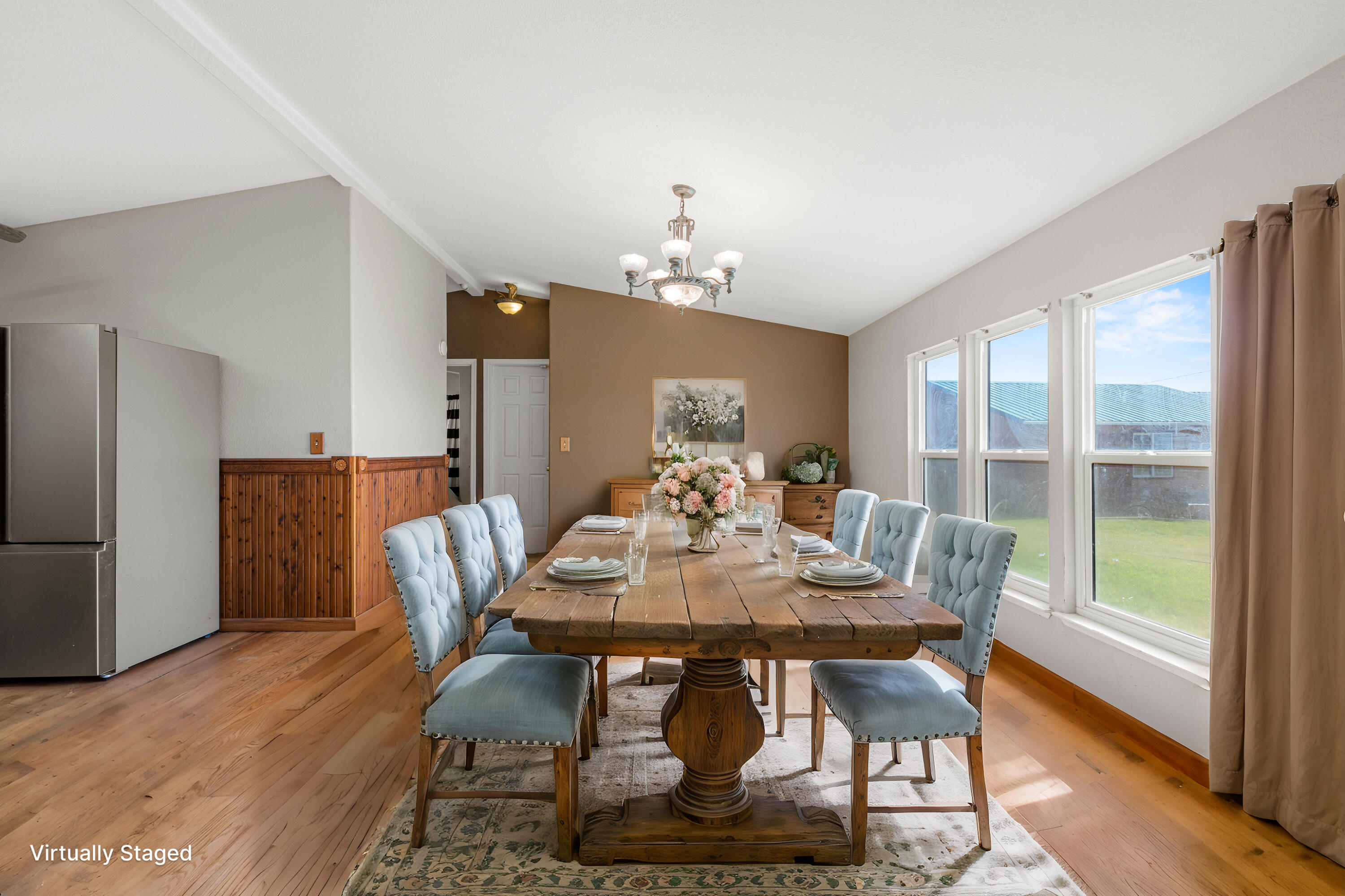 7457 Sprig Way Anderson, CA 96007 - Photo 25 of 50 Dining Room Virtual Stage