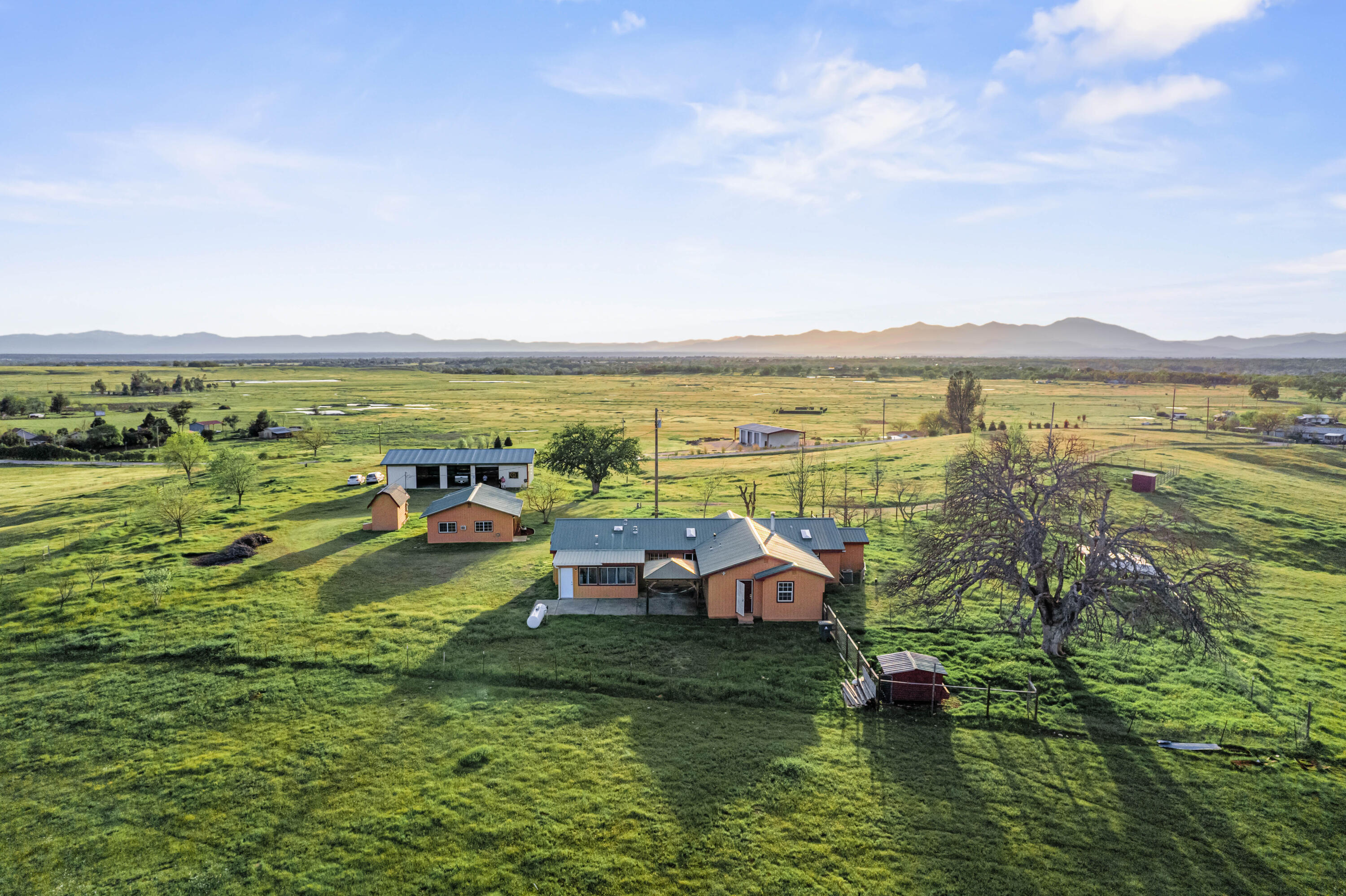 7457 Sprig Way Anderson, CA 96007 - Photo 3 of 50 Mountain Views