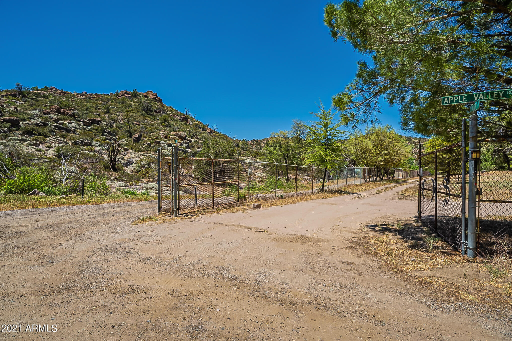 51196 North Apple Valley Road Miami, AZ 85539 - Photo 13 of 115 Apple Valley-4