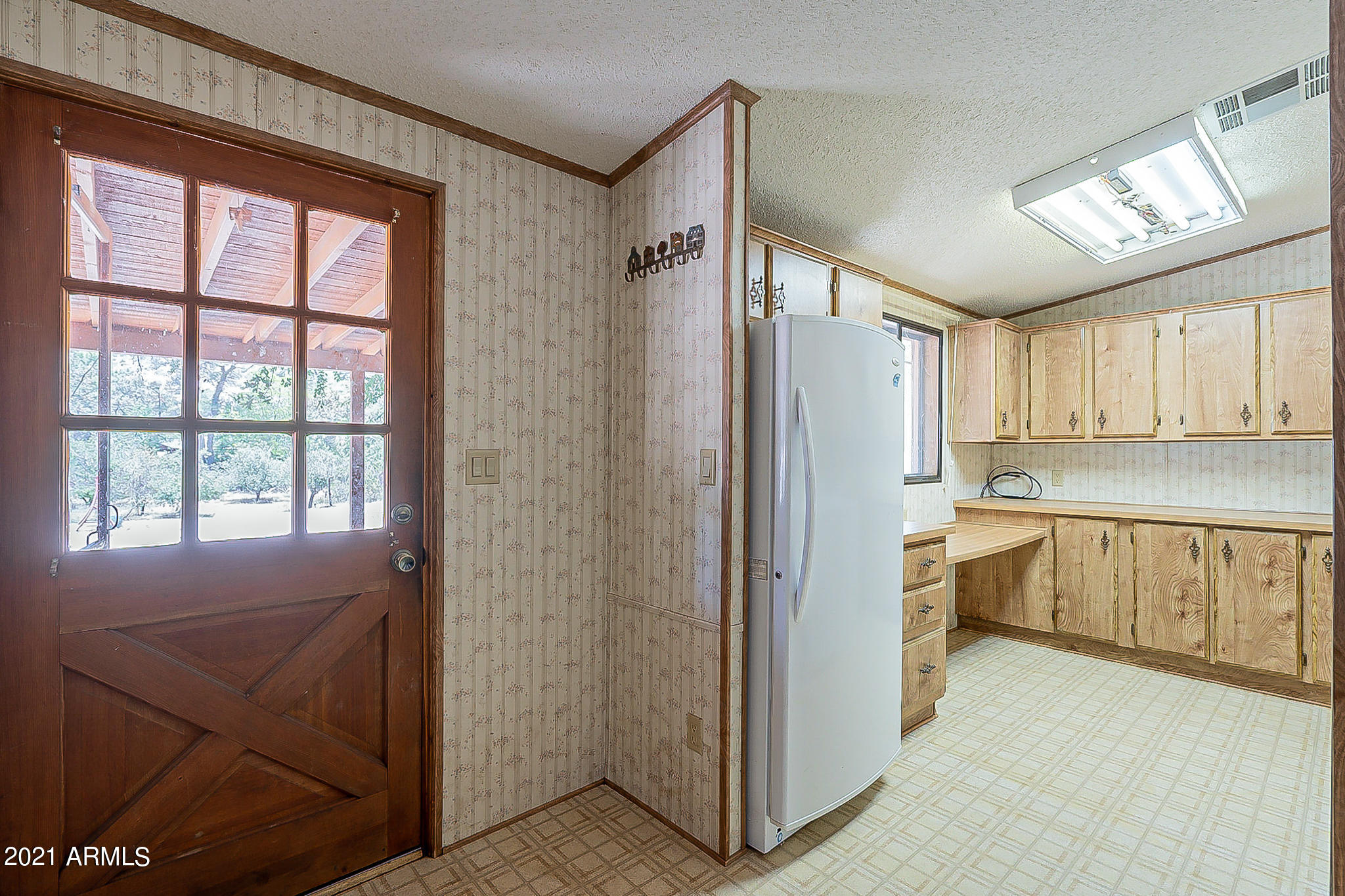 51196 North Apple Valley Road Miami, AZ 85539 - Photo 85 of 115 Apple Valley-75