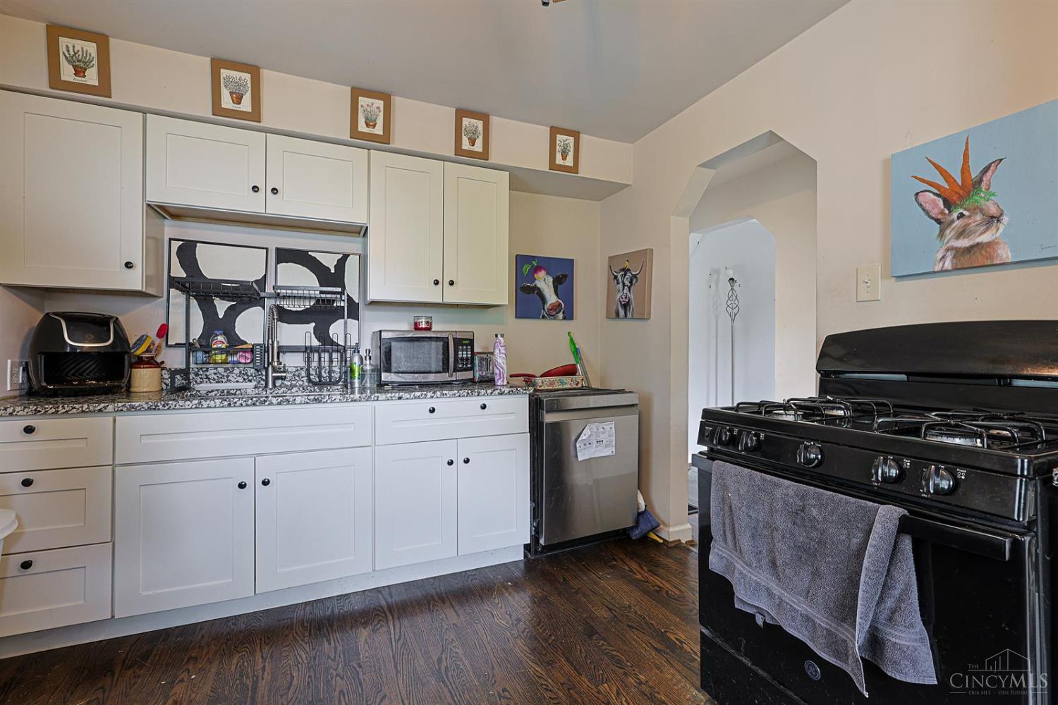 5754 Argus Road Cincinnati, OH 45224 - Photo 8 of 27