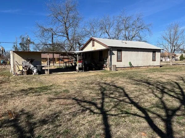$85,000 | 407 West Chase Street, Brady, TX 76825