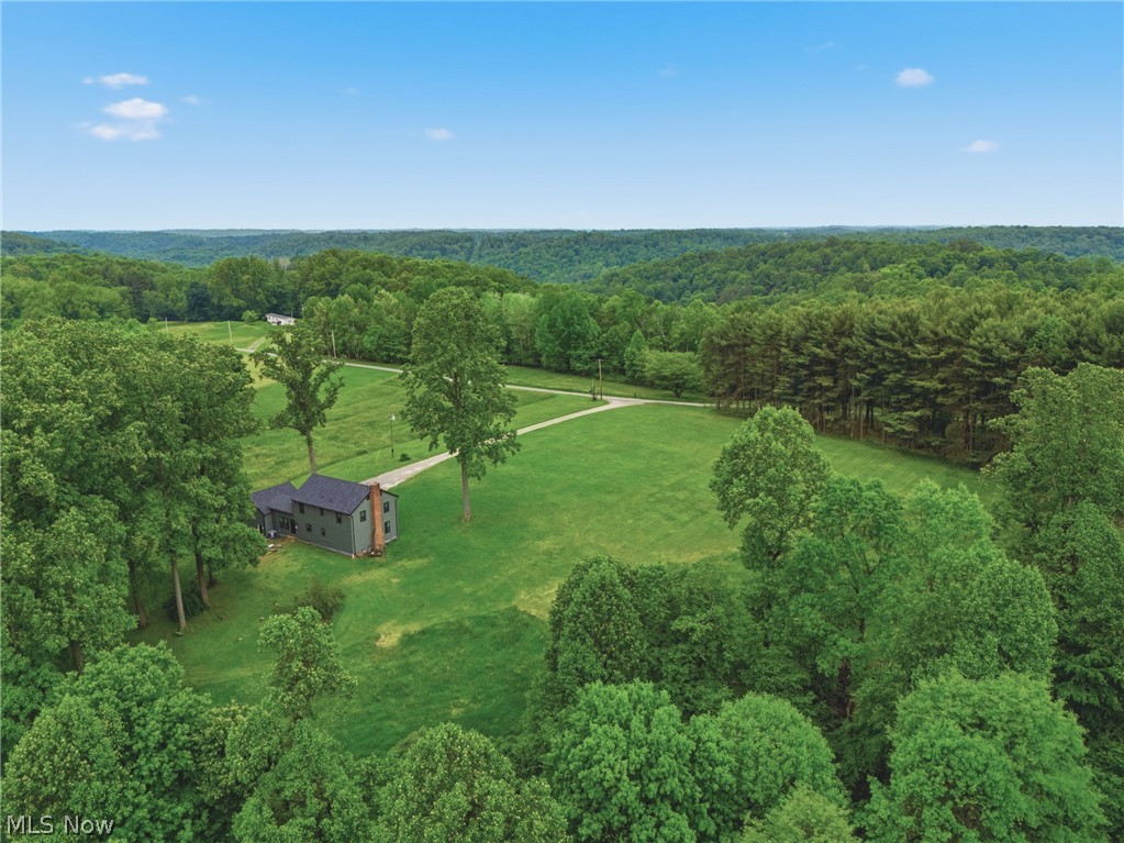 410 Ocelot Road Southeast Mechanicstown, OH 44651 - Photo 10 of 50