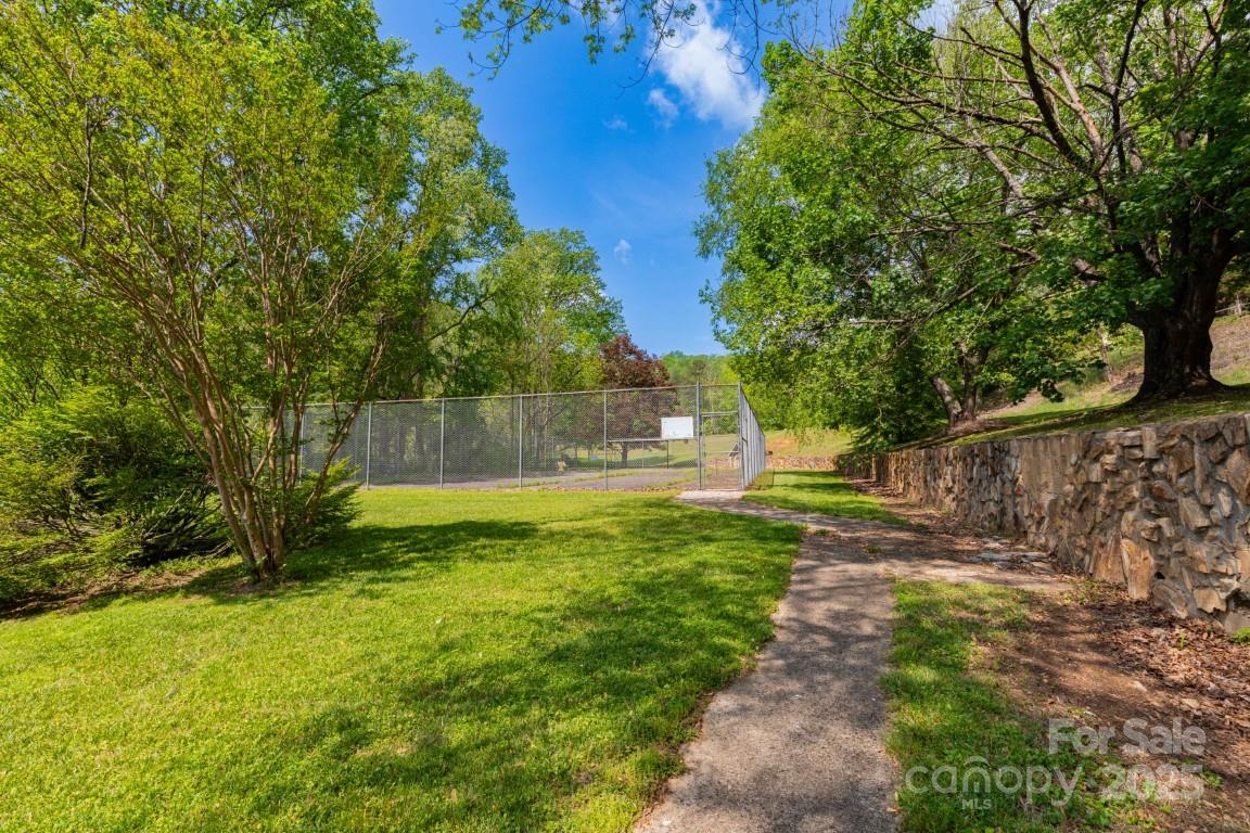 87 Marion Forest Road, Unit 8 Sylva, NC 28779 - Photo 3 of 36 Gallery Image 3