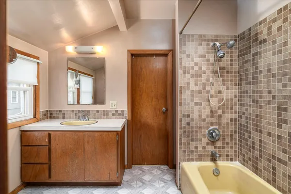 $229,500 | 362 East Mill Street, Richland Center, WI 53581