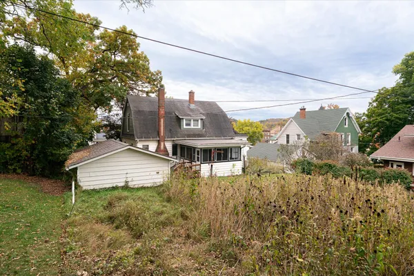 $229,500 | 362 East Mill Street, Richland Center, WI 53581