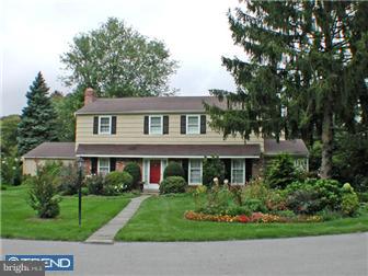 8 Grant Lane Wayne, PA 19087 - Photo 1 of 12 Exterior Front