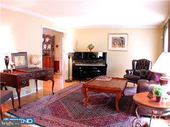8 Grant Lane Wayne, PA 19087 - Photo 3 of 12 Living Room