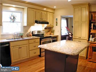 8 Grant Lane Wayne, PA 19087 - Photo 5 of 12 Kitchen