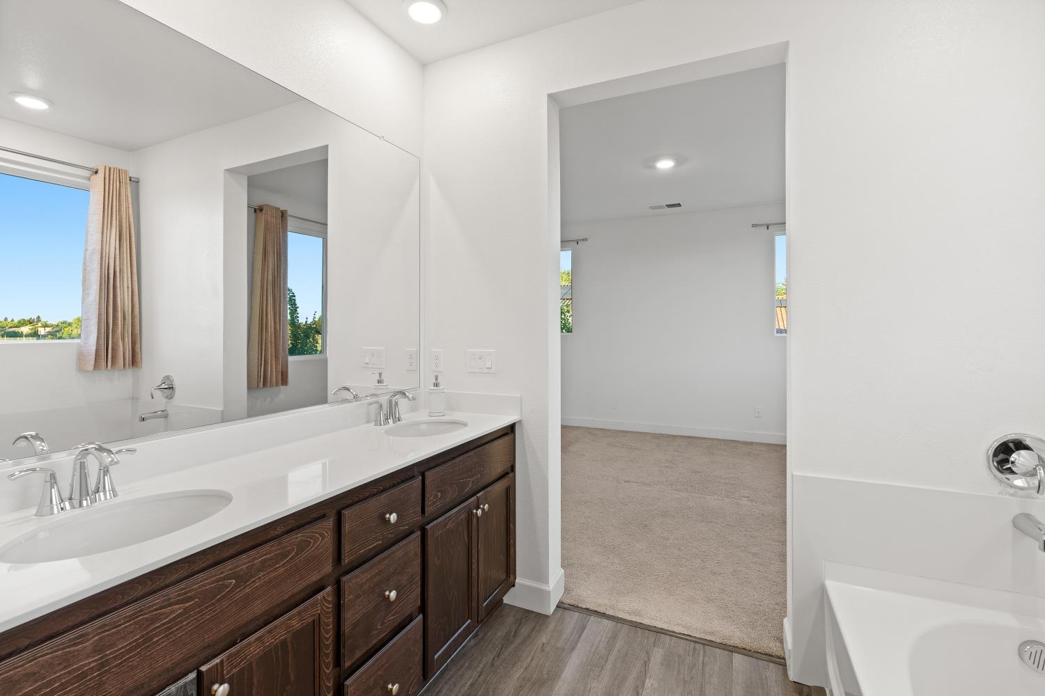 2302 Raphael Way Lodi, CA 95242 - Photo 39 of 57