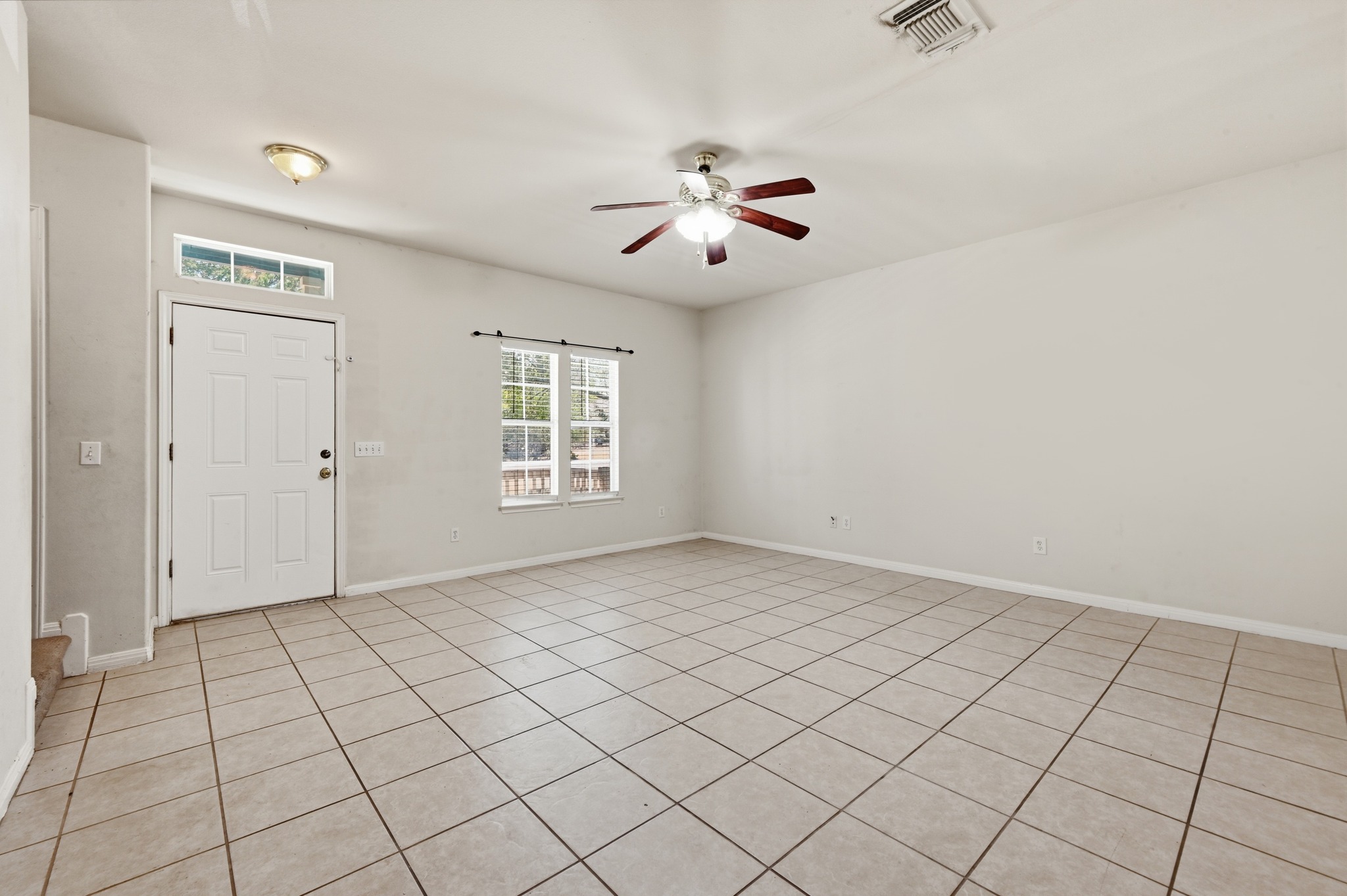 36 Deer Ridge Road Wimberley, TX 78676 - Photo 4 of 34 There is no carpet on the bottom floor.
