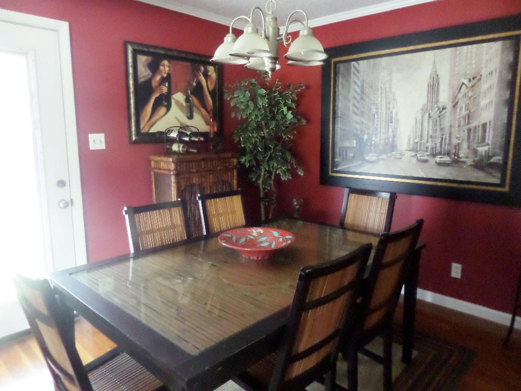 122 Cumberland View Drive Oak Ridge, TN 37830 - Photo 8 of 34 Dining Room