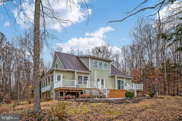 $1,900,000 | 3900 Water Front Court, Bumpass, VA 23024