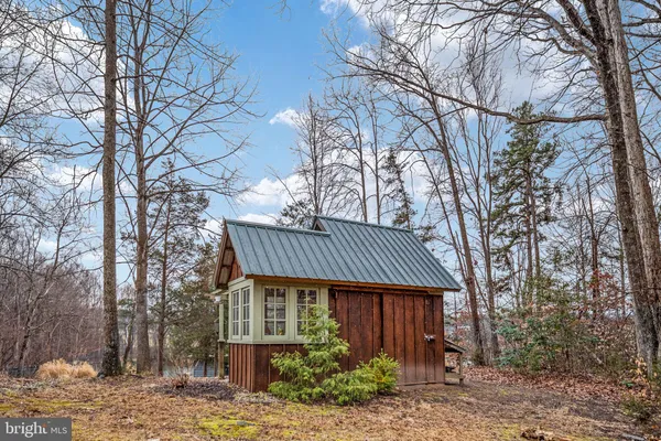 $1,900,000 | 3900 Water Front Court, Bumpass, VA 23024