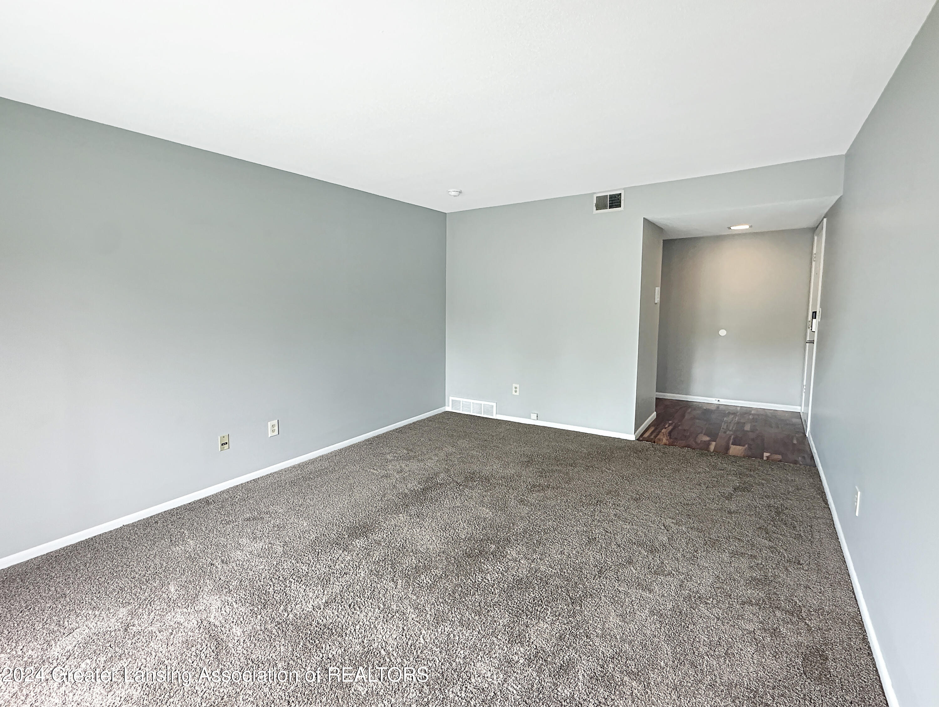 4809 Gull Road, Unit 25 Lansing, MI 48917 - Photo 2 of 10 334aab5a2f851234c8585b9f36d6e8d0502588b0