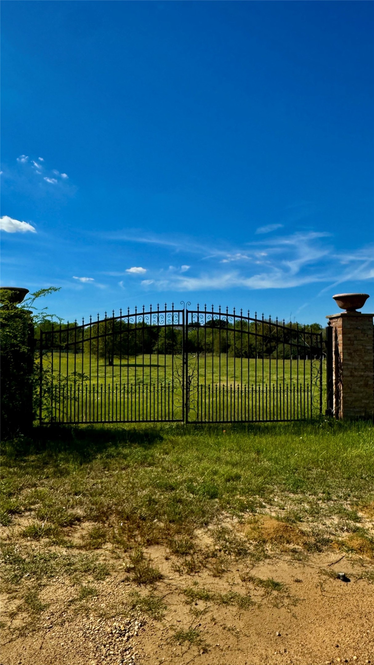 0 Meadow Creek Road Hockley, TX 77447 - Photo 21 of 25 a view of a yard with a building in the background