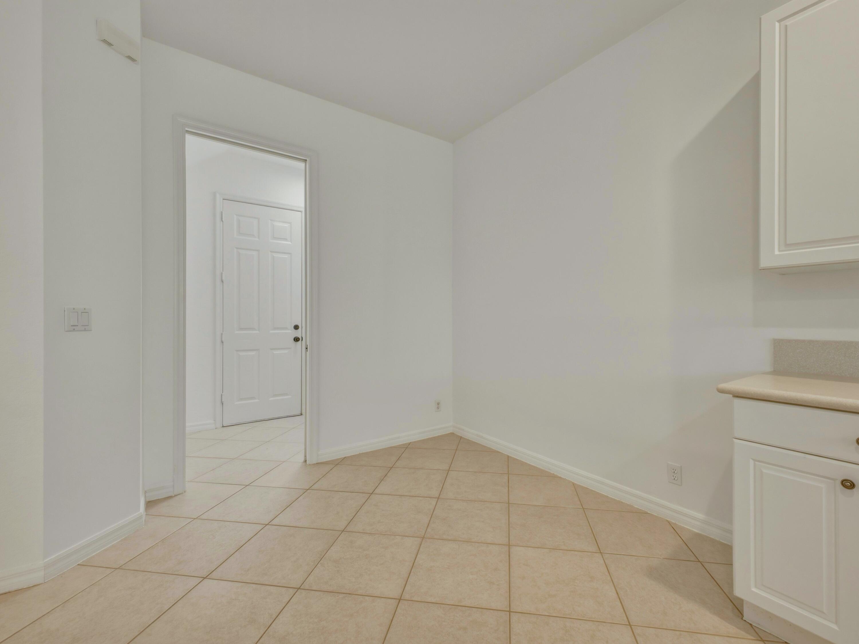 119 Lancaster Road Boynton Beach, FL 33426 - Photo 9 of 57 Breakfast to Laundry