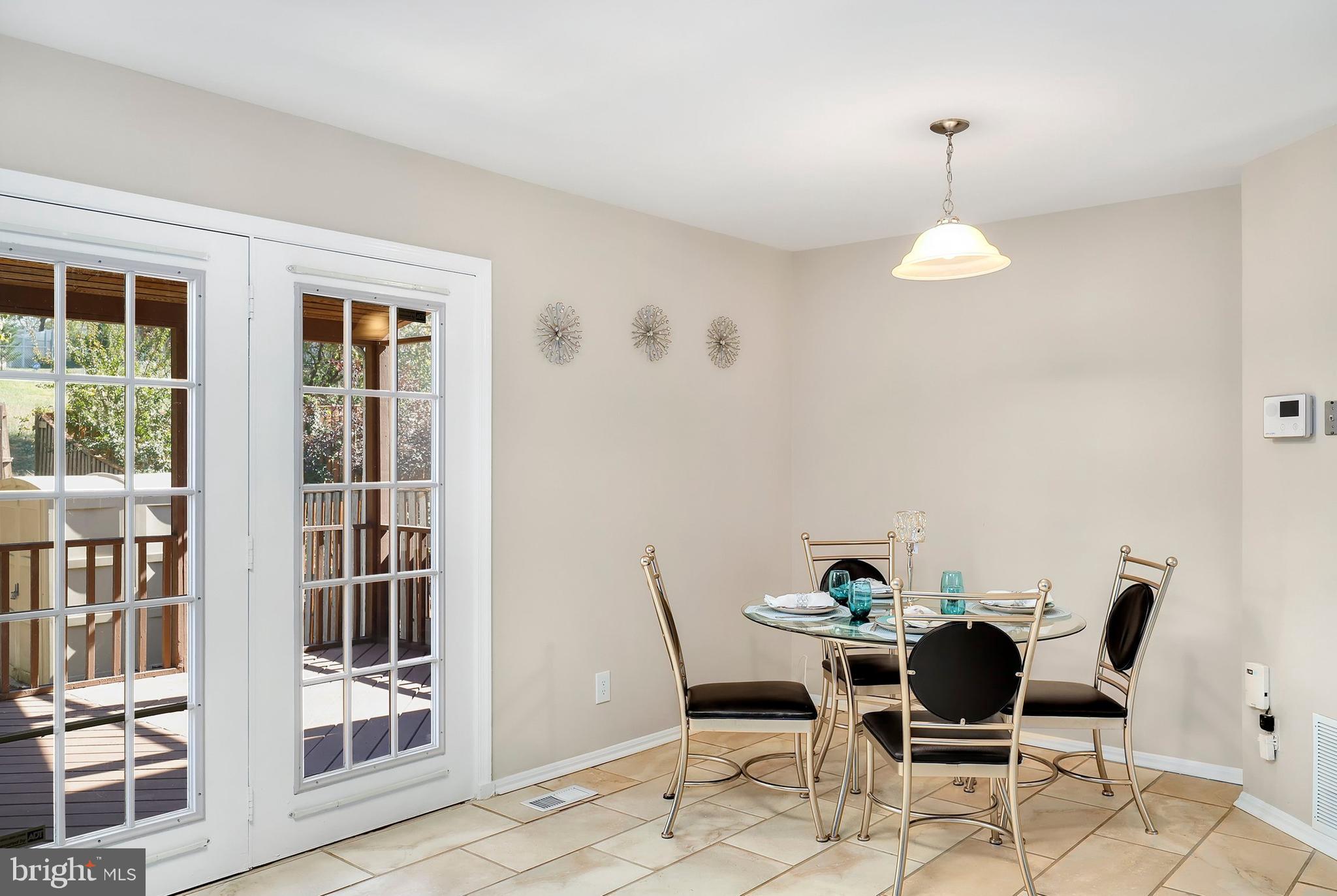 2023 Putnam Road Baltimore, MD 21227 - Photo 11 of 28