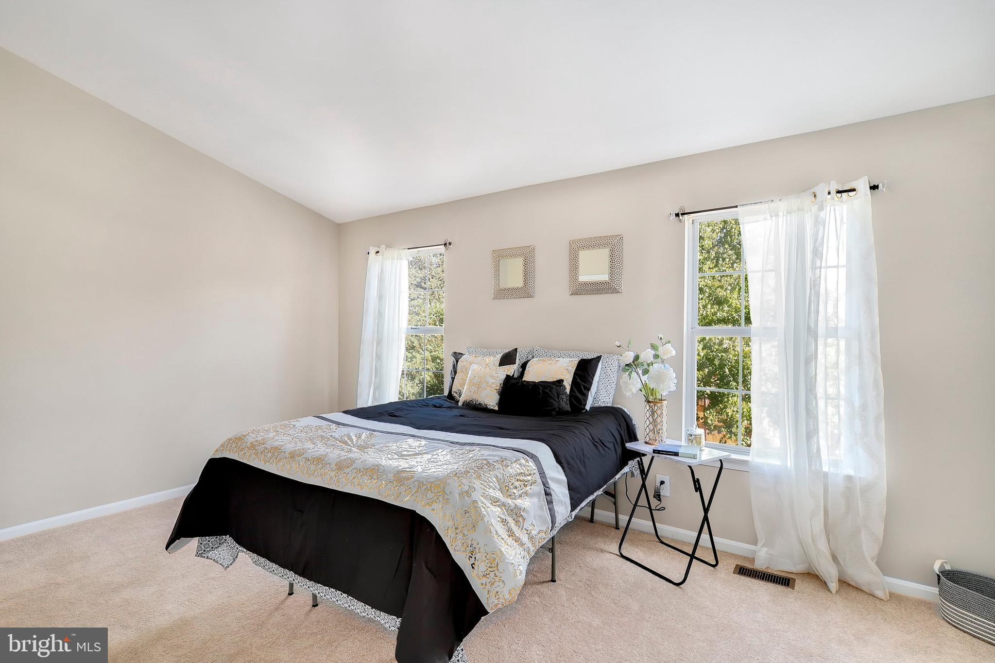 2023 Putnam Road Baltimore, MD 21227 - Photo 13 of 28