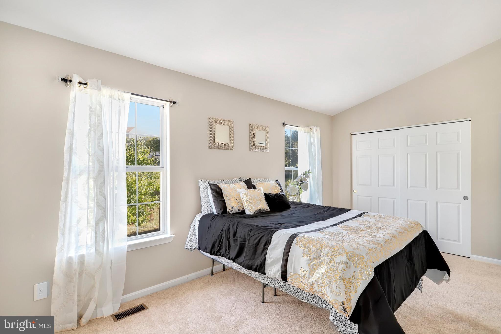 2023 Putnam Road Baltimore, MD 21227 - Photo 14 of 28