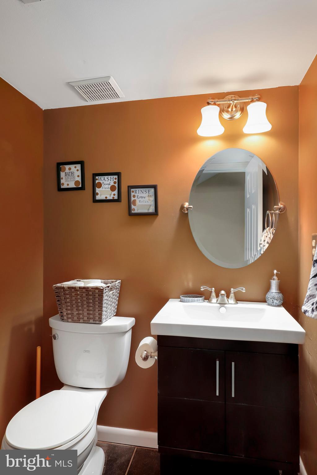 2023 Putnam Road Baltimore, MD 21227 - Photo 23 of 28