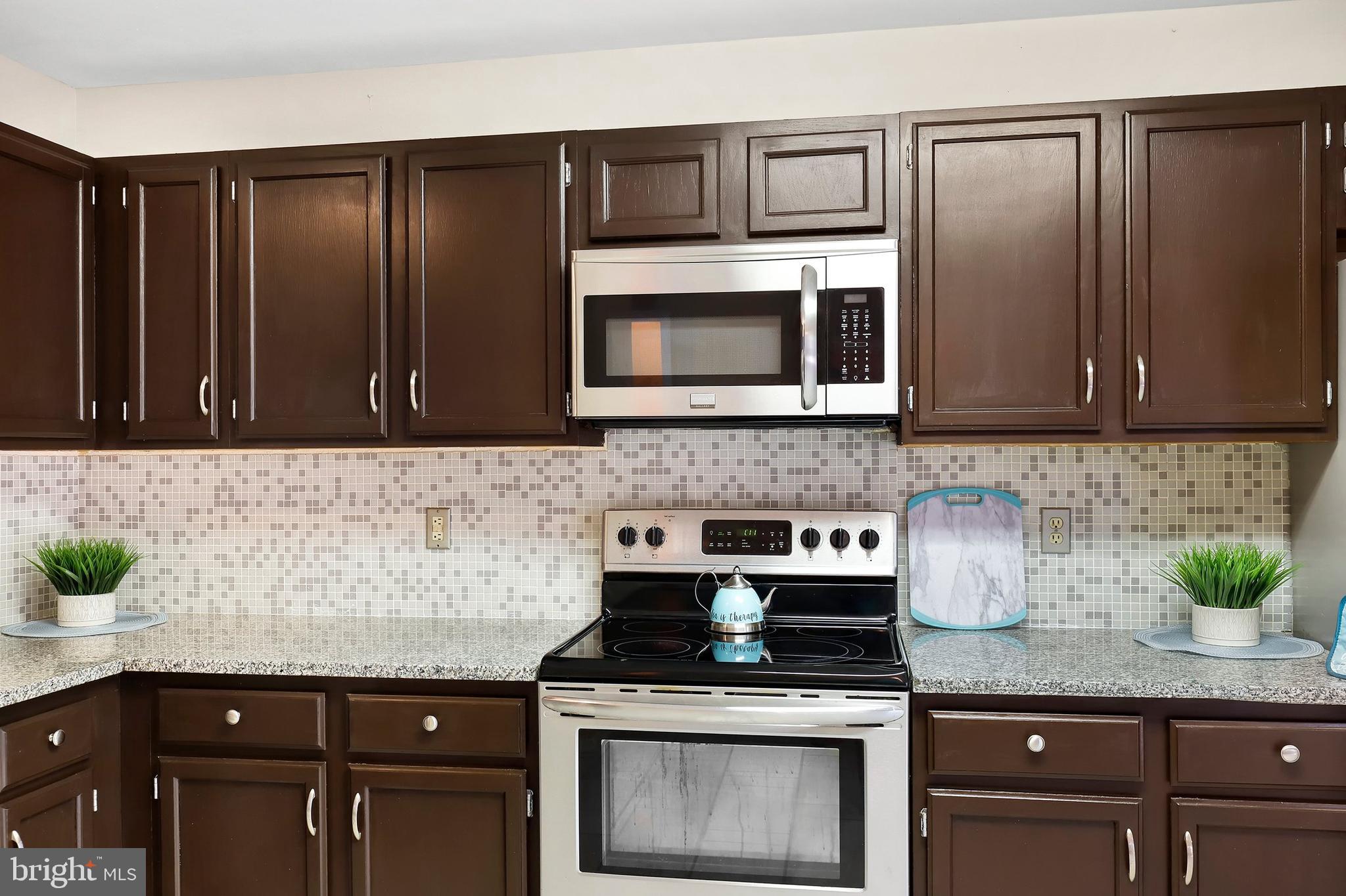 2023 Putnam Road Baltimore, MD 21227 - Photo 10 of 28