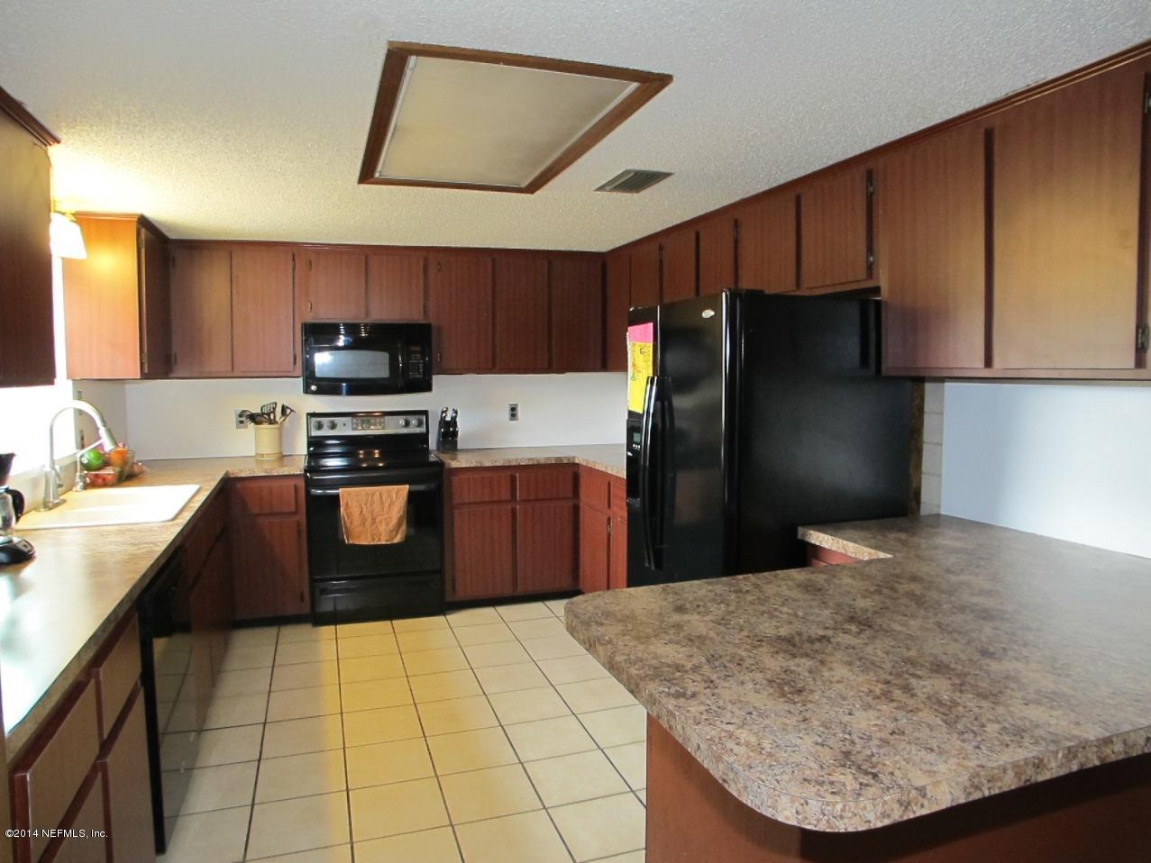 5325 Yellow Water Road Jacksonville, FL 32234 - Photo 11 of 25 Kitchen