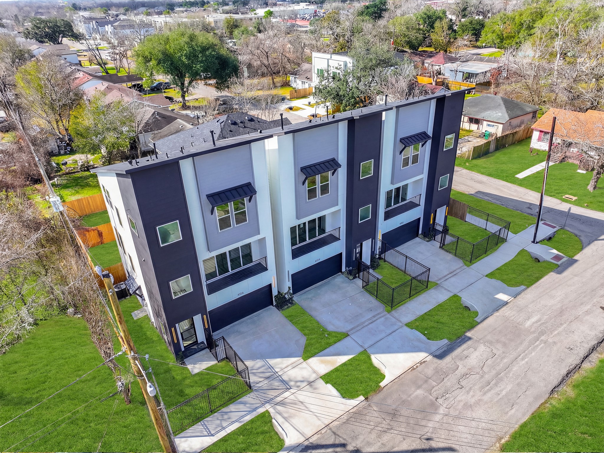 4104 Alice Street Houston, TX 77021 - Photo 2 of 15 a view of balcony with yard and outdoor seating