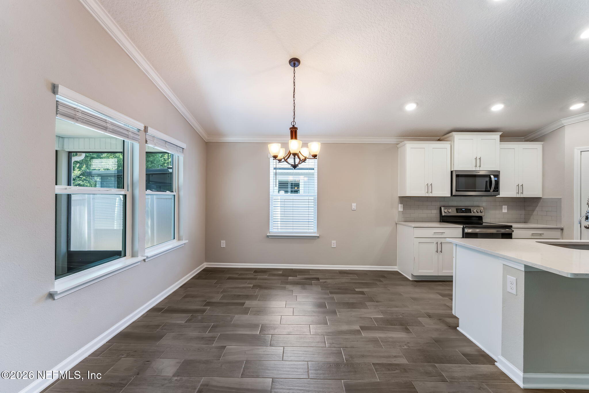 104 Falcon Road St. Augustine, FL 32086 - Photo 36 of 55 17-web-or-mls-Dining Area
